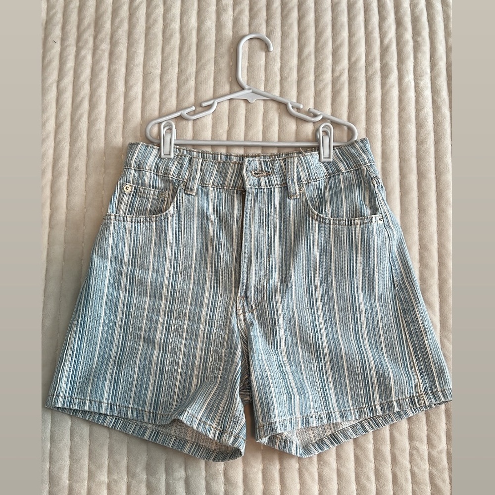 RETRO DENIM SHORTS STRIPED